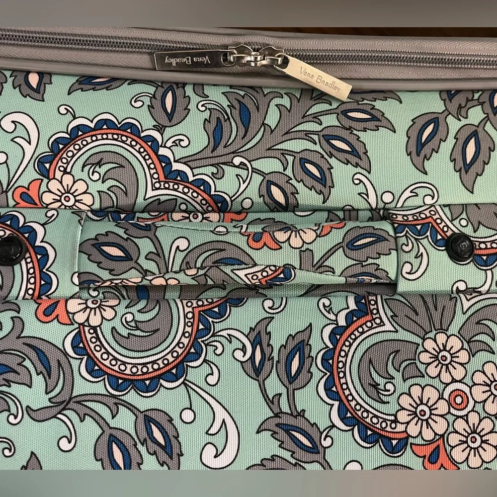 Vera Bradley Rolling Suitcase in RETIRED Fan Floral - Picture 8 of 13
